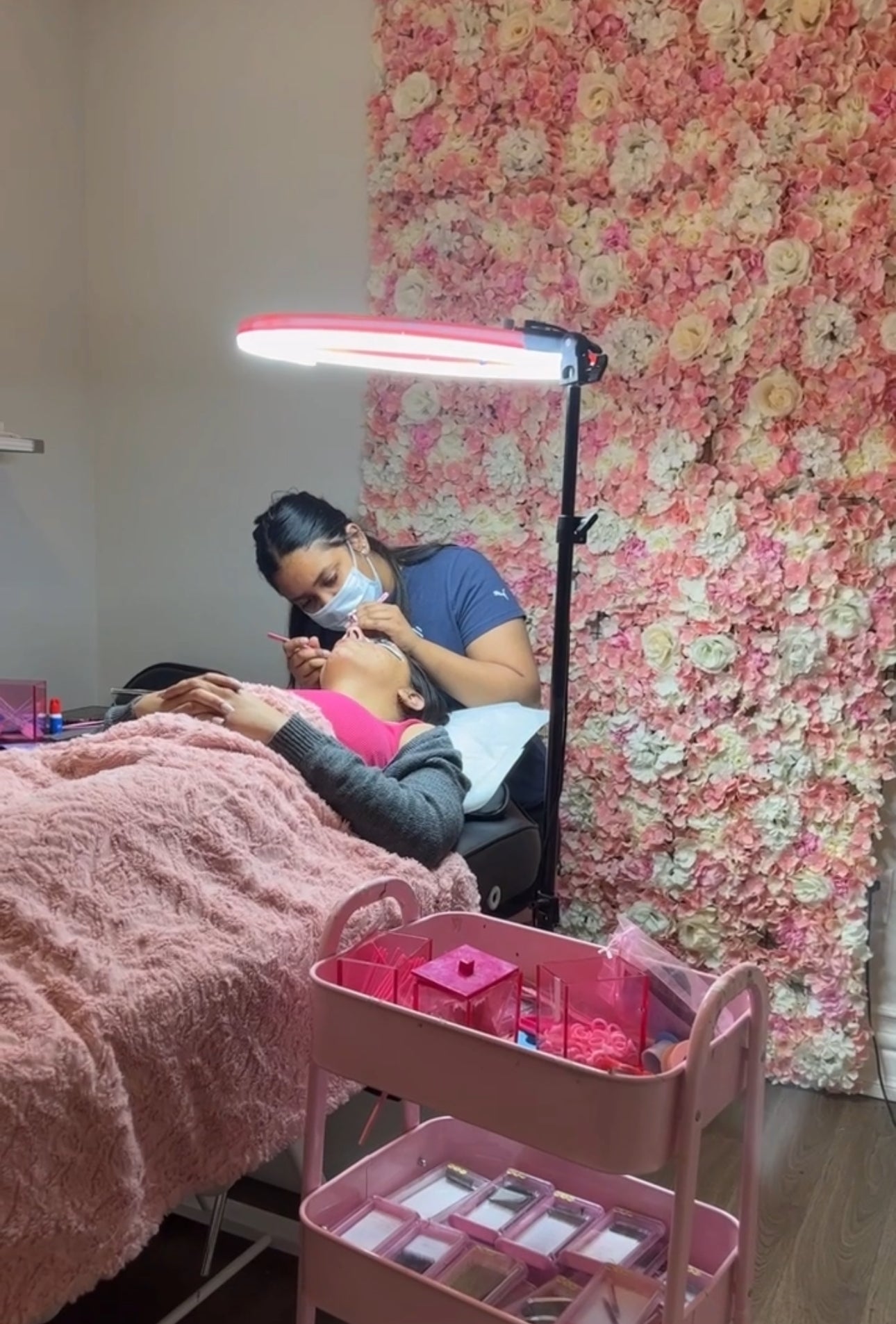 1 on 1 Lash Training - Classic, Hybrid, Volume, Mega Volume + Bottom Lashes