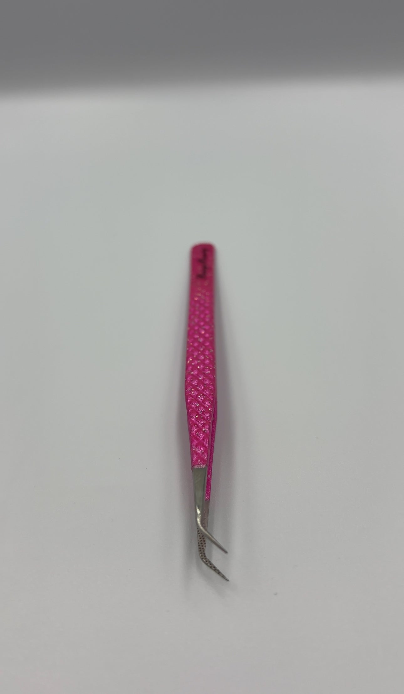Tweezers